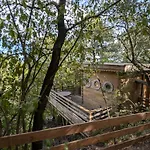 Hotel Les Cabanes Dans Les Bois