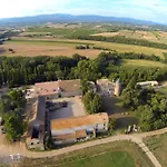 Les Cabanes Dans Les Bois 3*