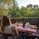 Les Dans Les Bois Logis Hotel