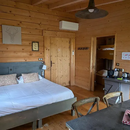 Hotel Les Dans Les Bois Logis