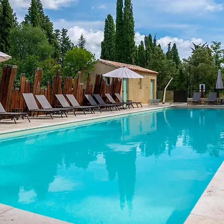 Hotel Les Dans Les Bois Logis 3*