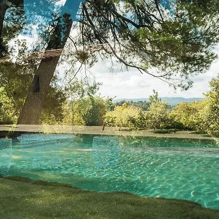 Les Dans Les Bois Logis