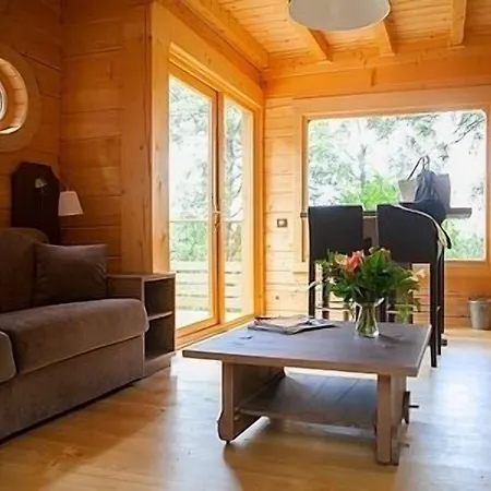 Les Dans Les Bois Logis