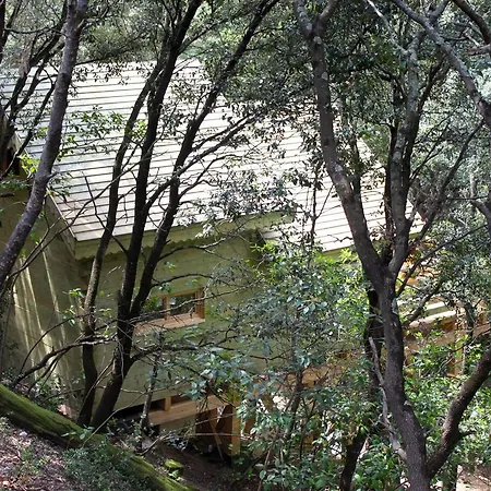 Les Dans Les Bois Hotel 3*