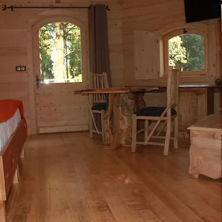 Les Dans Les Bois Hotel 3*
