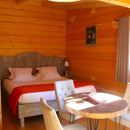 Hotel Les Dans Les Bois Villedubert