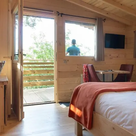 Hotel Les Dans Les Bois Villedubert