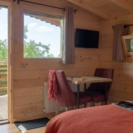 Hotel Les Dans Les Bois Villedubert